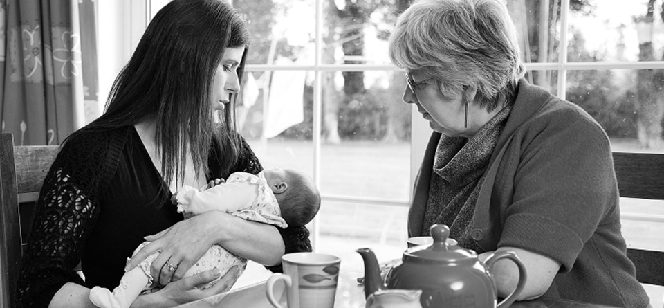 breastfeeding help for new mum
